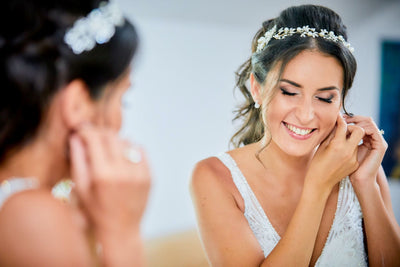 Studs vs. Hoops: Choosing the Right Earring Style for You